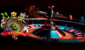 Filipino player celebrating a big win on ezwin mobile casino games